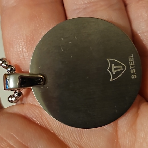 New England Patriots pendant with chain - Picture 2 of 7